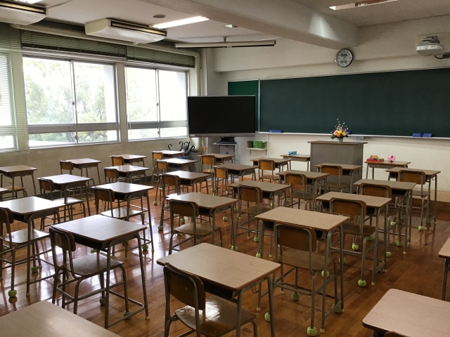 学校の教室の画像